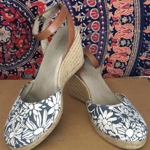 G.H. Bass & Co. Fashionable Wedges